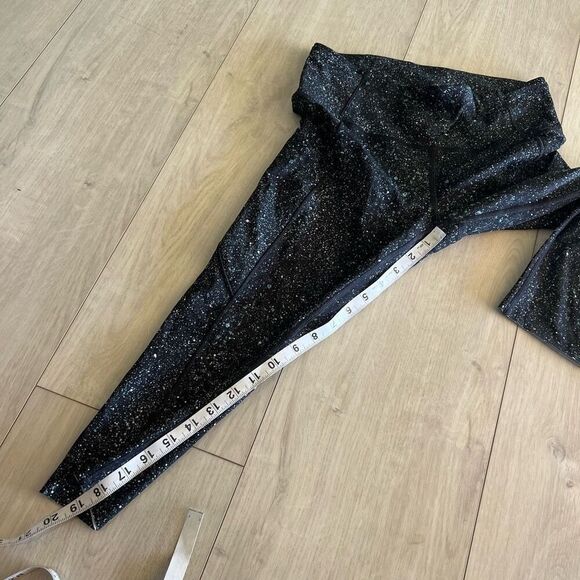 Lululemon women’s crop womens leggings size 8 - Picture 3 of 9